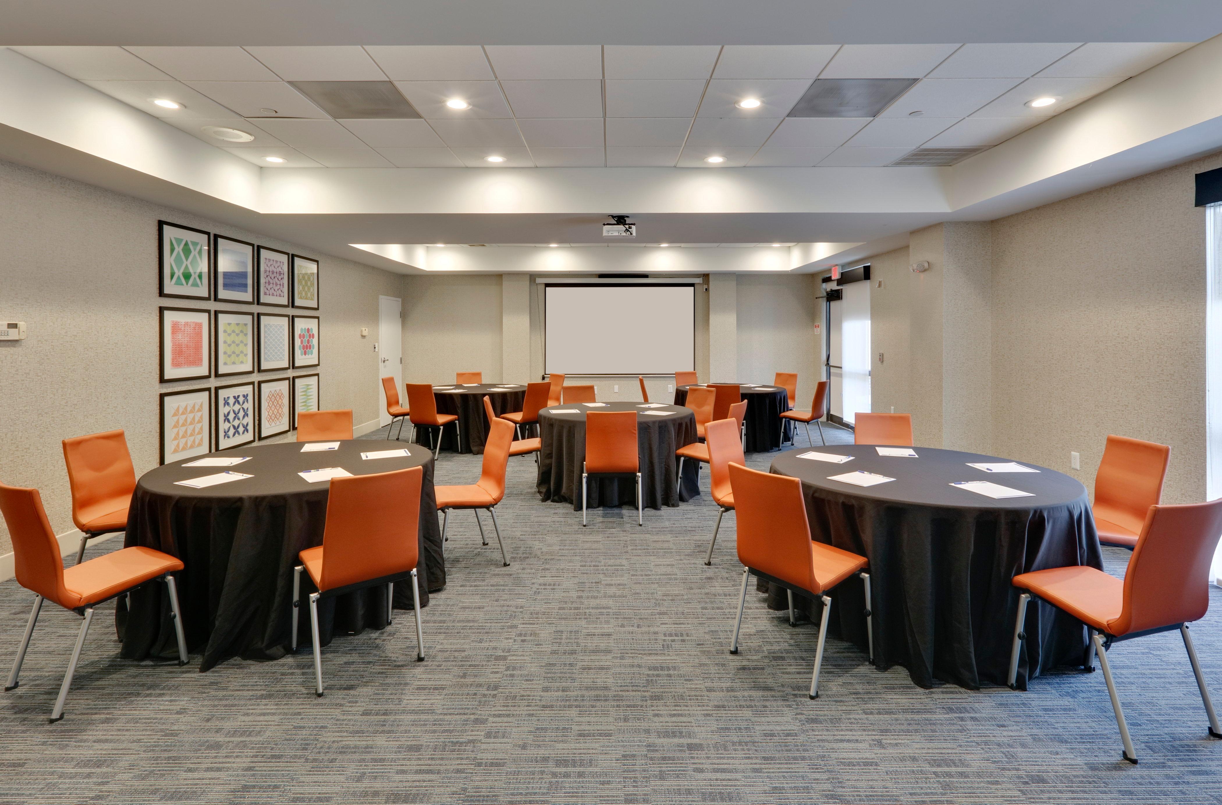 Holiday Inn Express & Suites Irving Conv Ctr - Las Colinas By Ihg Luaran gambar