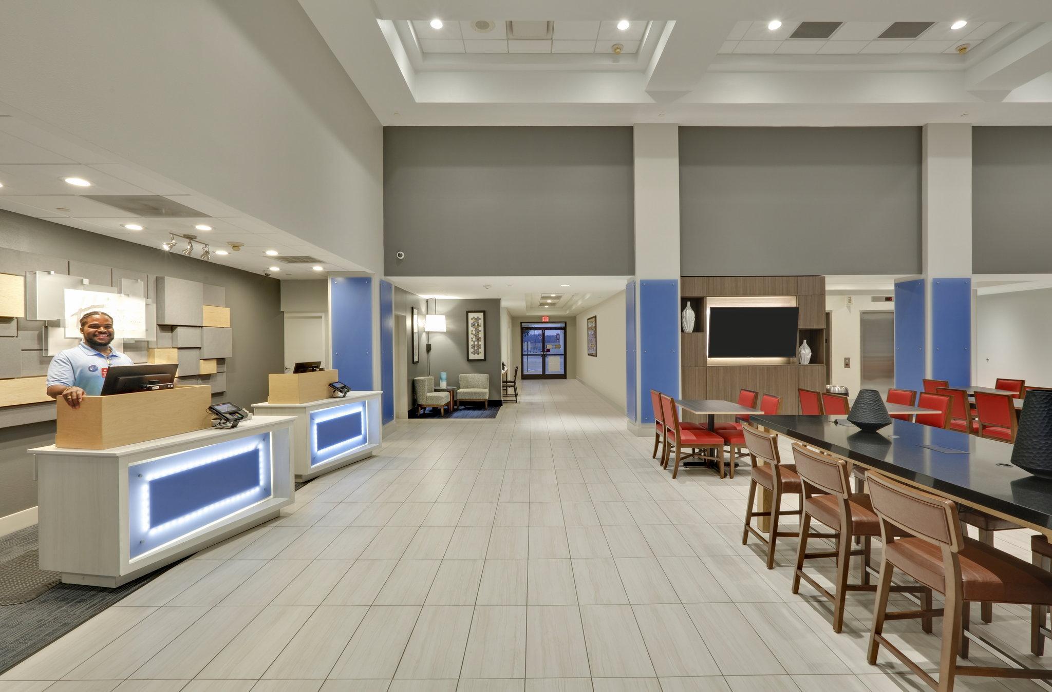 Holiday Inn Express & Suites Irving Conv Ctr - Las Colinas By Ihg Luaran gambar