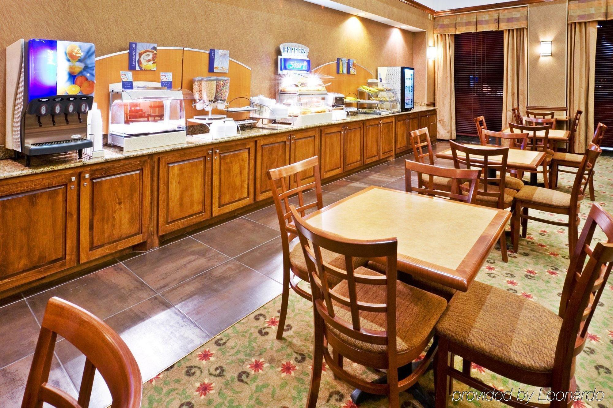 Holiday Inn Express & Suites Irving Conv Ctr - Las Colinas By Ihg Restoran gambar