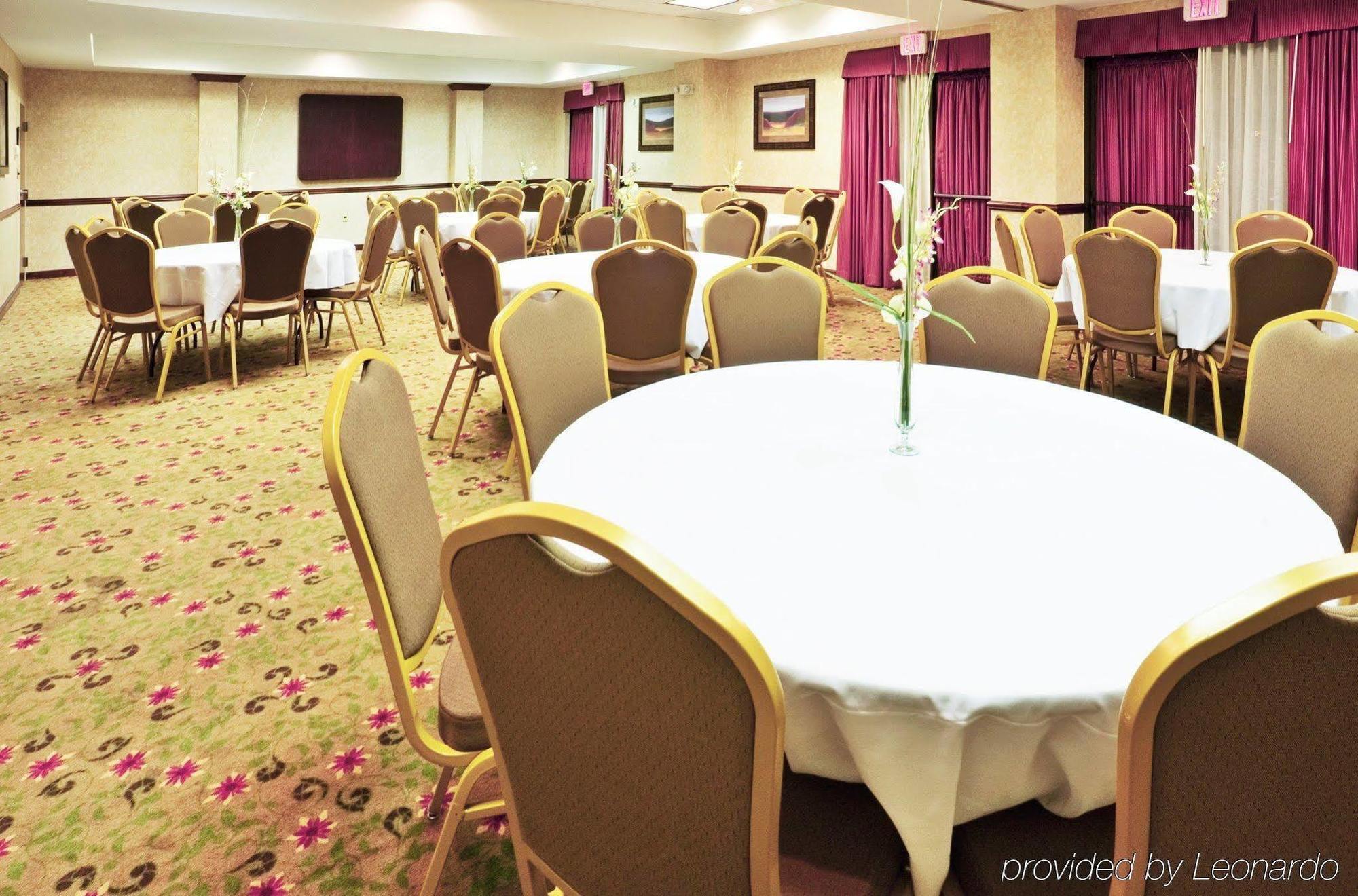 Holiday Inn Express & Suites Irving Conv Ctr - Las Colinas By Ihg Luaran gambar
